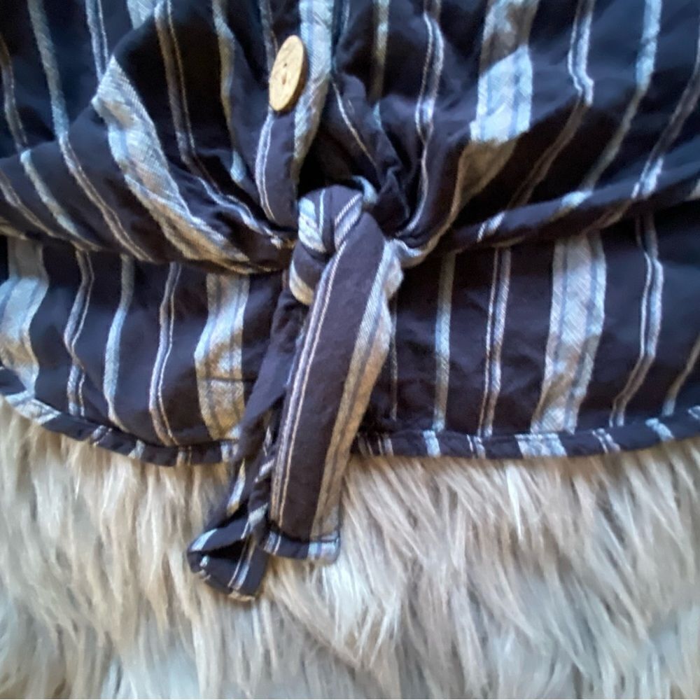 Universal Thread Striped Button Front Shirt, XS - Picture 3 of 6